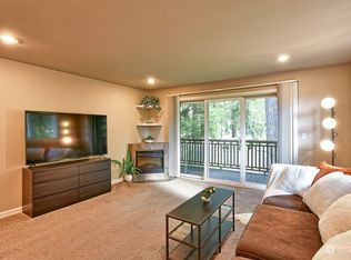 7809 218th St SW APT 12, Edmonds, WA 98026
