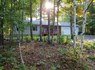 8190 Charlevoix View Dr, Charlevoix, MI 49720