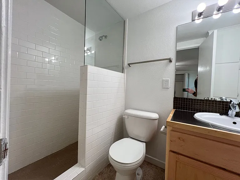 Park Place Apartments — Photo 22