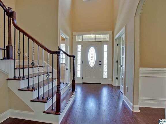3rd image of 4842 Cove Valley Dr SE