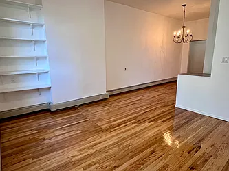 715 Manhattan Avenue, #2