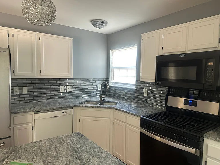 3058 Lake Hill Ct — Photo 8