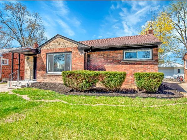24281 Kenosha St, Oak Park, MI 48237