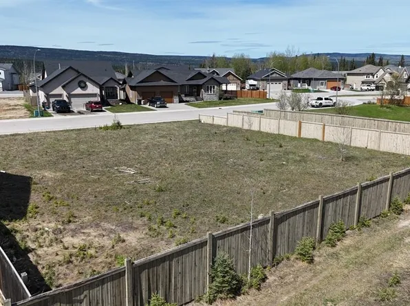 208 Trestle Pl, Hinton, AB T7V 0B8