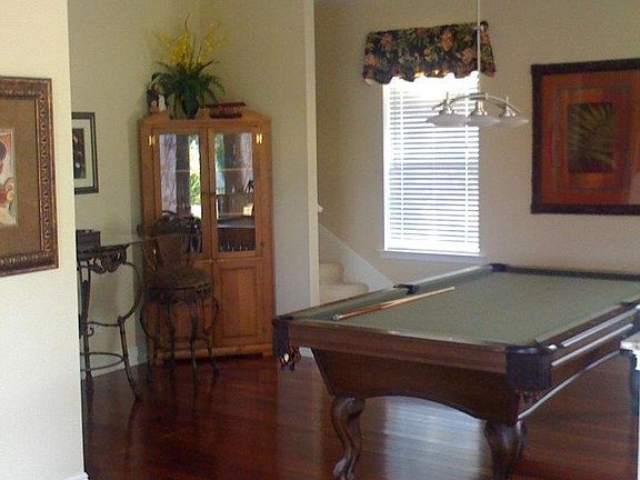 Living Room - Pool Table Included