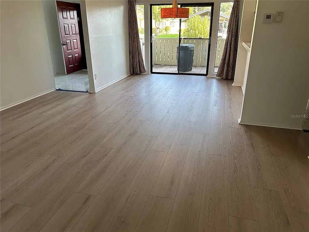 2 bed, 2.0 bath, 1250 sqft, $2,200 — Photo 3