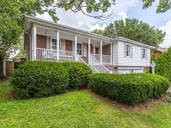 2nd image of 2114 Woodford Dr