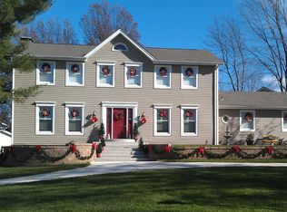 16032 Park Forest Ct, Chesterfield, MO 63017