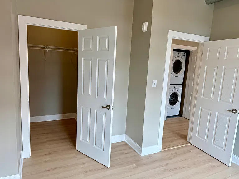 347-355 Main St #6 — Photo 7