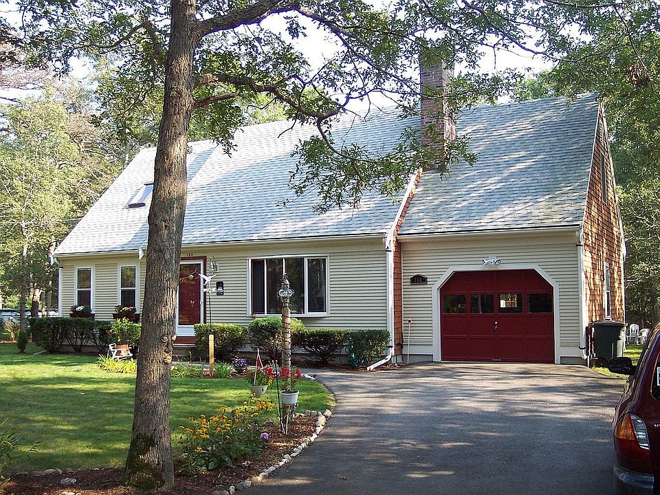 2nd image of 154 Quaker Meeting House Rd