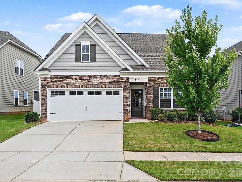 1st image of 239 Sycamore Dr