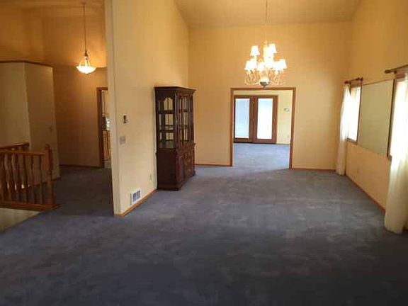 3rd image of 2689 Cavan Cir