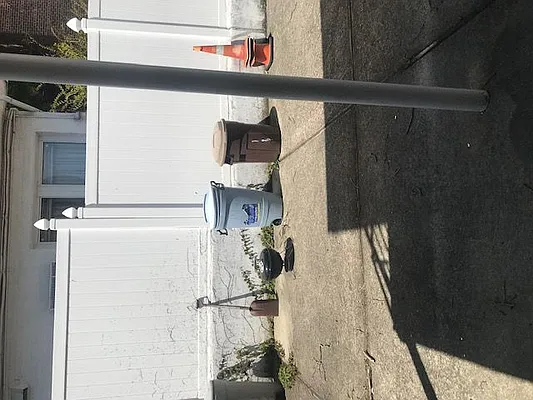 Rented by Johanna Gyuro, LREB | media 25