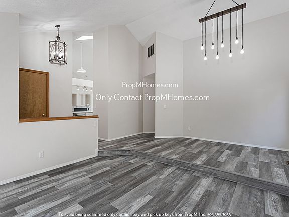 3rd image of 10636 SW 127th Ct