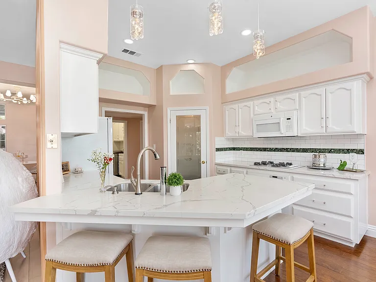 8301 Waterfield Dr — Photo 31