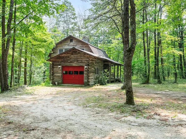 573 Concord End Road, Hillsborough, NH 03244