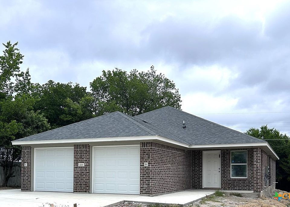 1st image of 223 Clore Rd