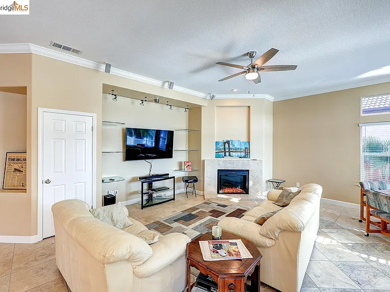 4050 Pier Point — Photo 18
