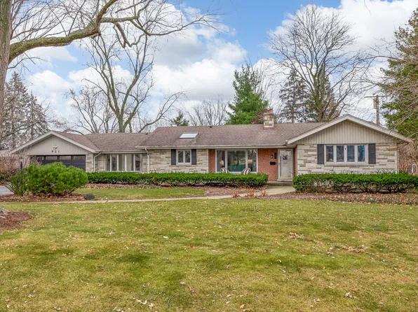 921 60th Pl, Downers Grove, IL 60516