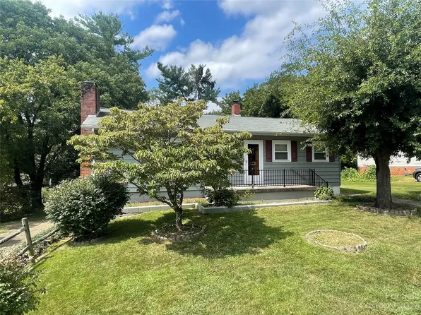 112 North St, Morganton, NC 28655