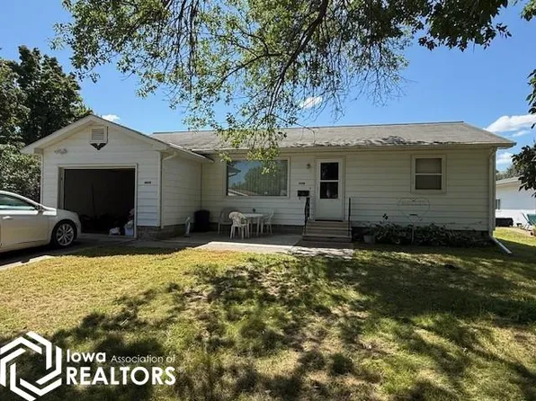 1408 E Call St, Algona, IA 50511