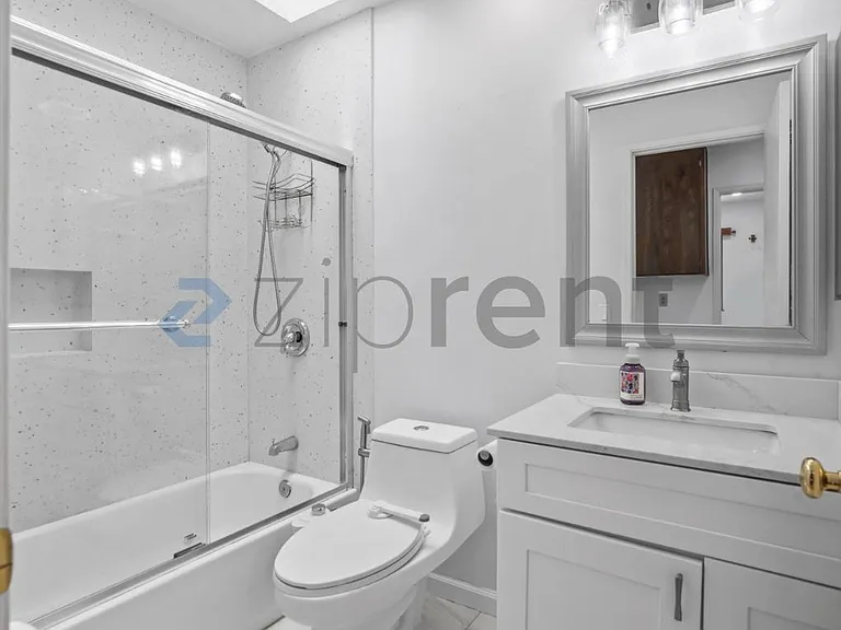 2872 Pickford Pl — Photo 21
