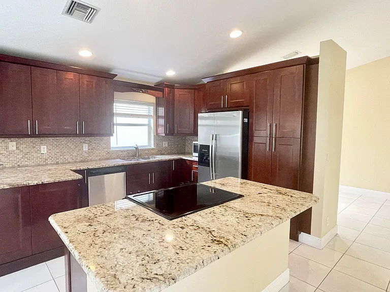 2425 Pigeon Cay — Photo 4