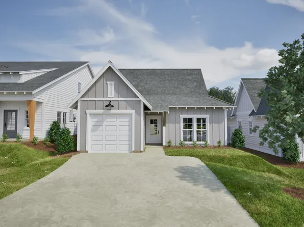 1073 Woodland Ln, Opelika, AL 36801