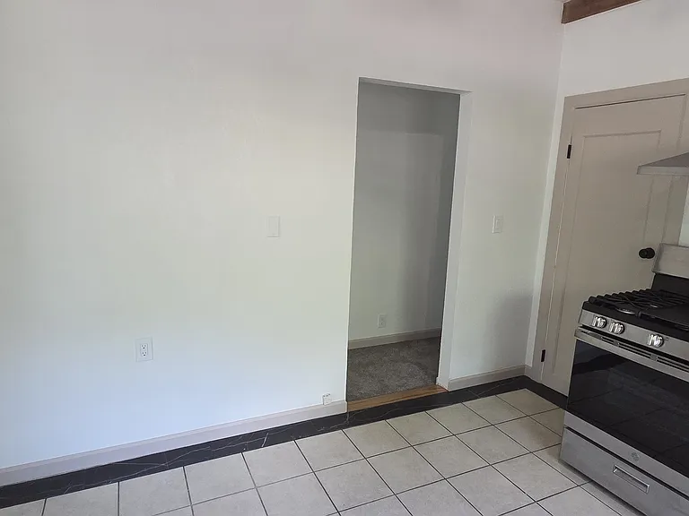 507 First North St — Photo 3