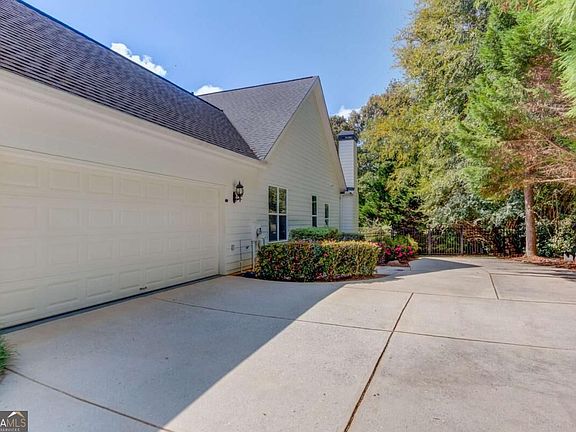 4th image of 5622 Good Hope Dr