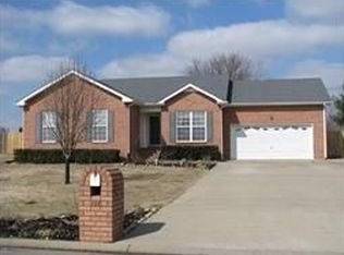 3036 Derby Town Dr, Greenbrier, TN 37073