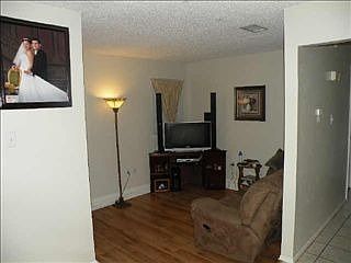 1st image of 2121 Laurel Oaks Dr