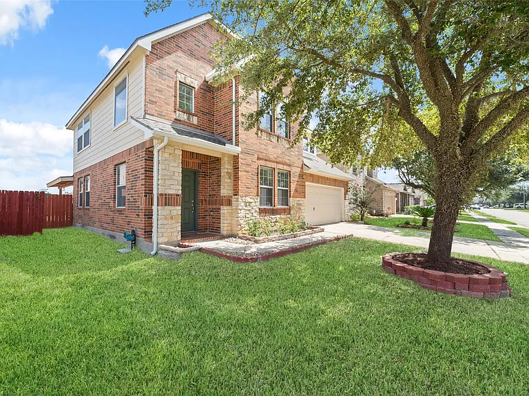 8914 Parlin Ridge Dr — Photo 2