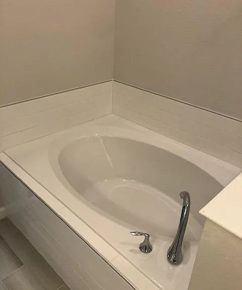 4710 New Orleans Cv — Photo 5