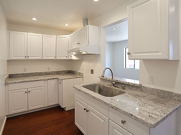 3rd image of 291 30th St Unit A