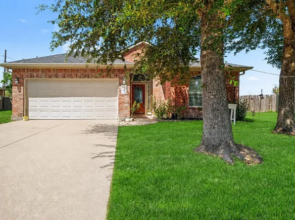8330 Rusty Blackhaw Ln, Baytown, TX 77523