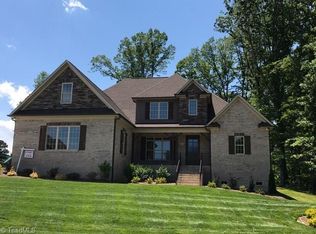 7815 Front Nine Dr, Stokesdale, NC 27357