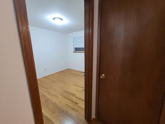 3rd image of 2714 167th Ave NE