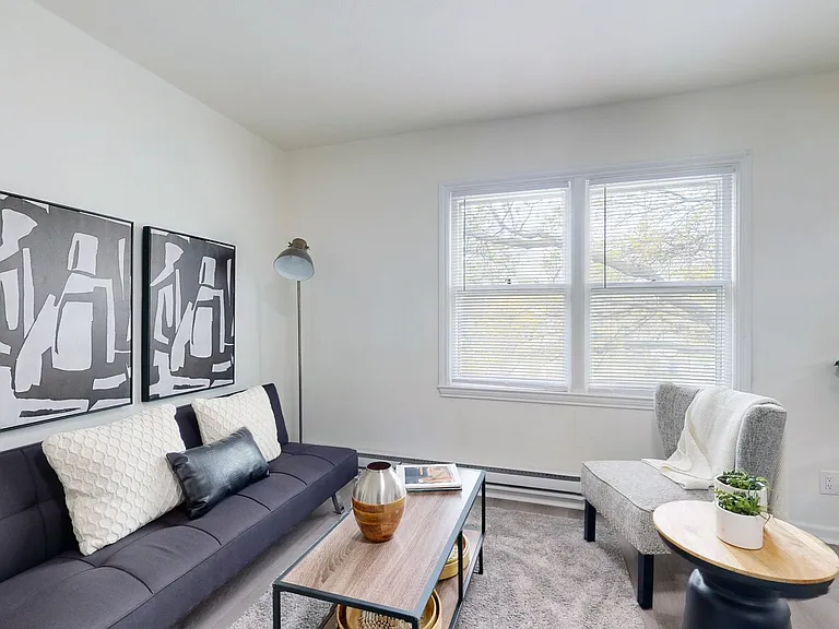 2650 Cottage Grove Ave — Photo 6
