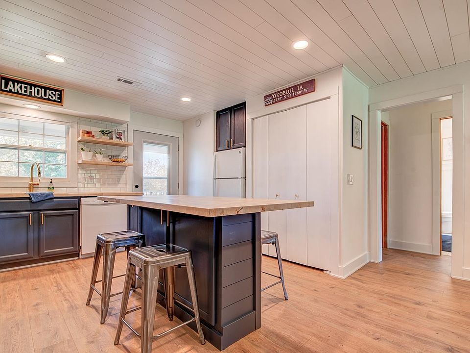 Brooks Country Club 1700 Country Club Dr Okoboji, IA Zillow