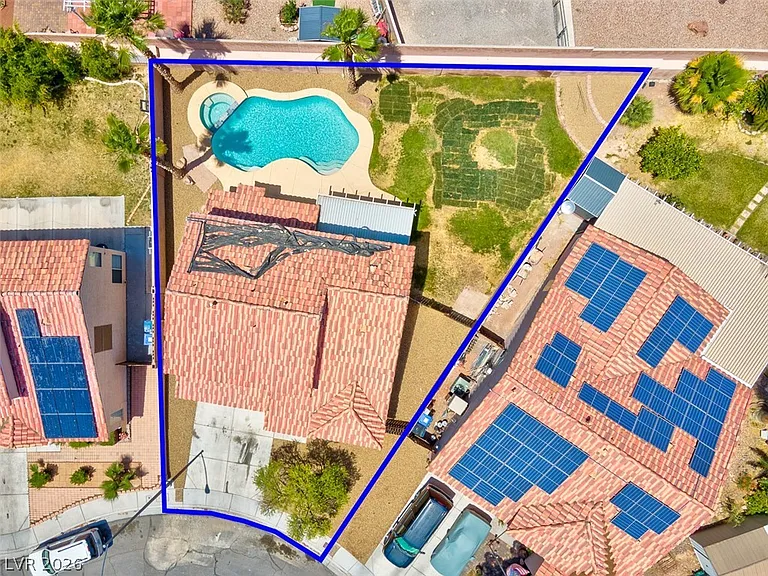 818 Holly Sprig Ct — Photo 40
