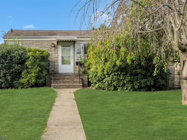 2801 Dewitt Ter, Linden City, NJ 07036