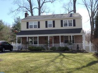 16 Havcrest Cir, Havertown, PA 19083