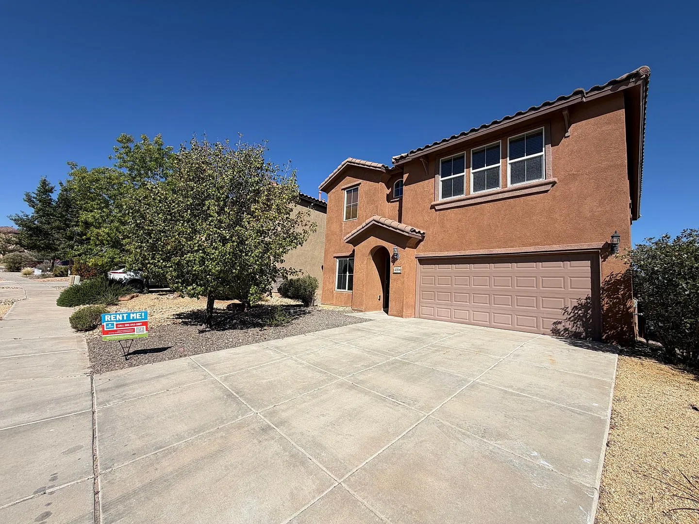 3 Bedroom Home Near Loma Vista Blvd NE & High Resort Blvd SE! — Photo 2
