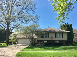 64 Winthrop New Rd, Sugar Grove, IL 60554