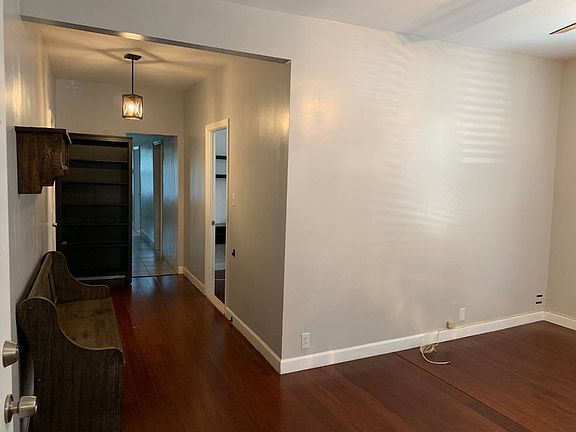 4th image of 525 Beach Ave