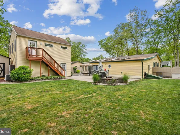 413 N Carolina Trl, Browns Mills, NJ 08015