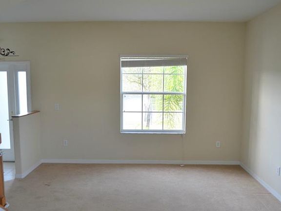 2nd image of 13802 Chalk Hill Pl