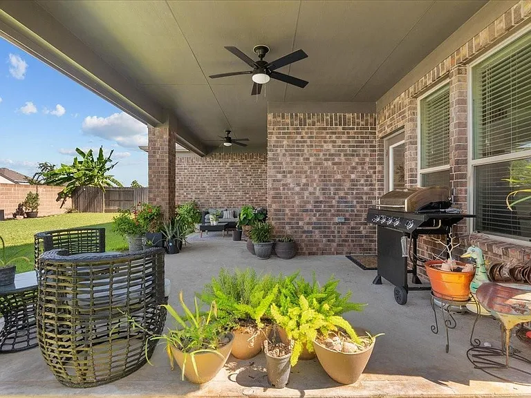 2417 Lake Mist Dr — Photo 44