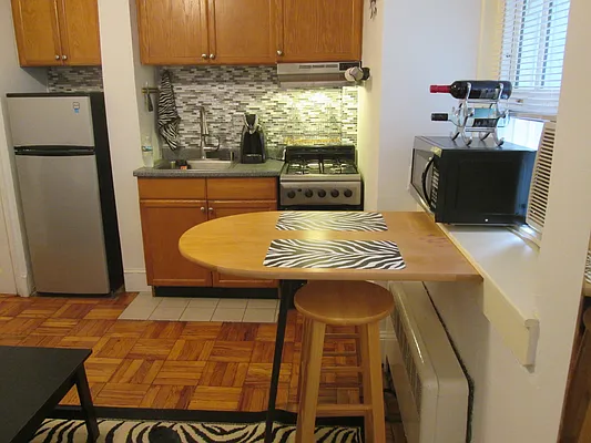 Rented by Richard Marks LLC | media 12